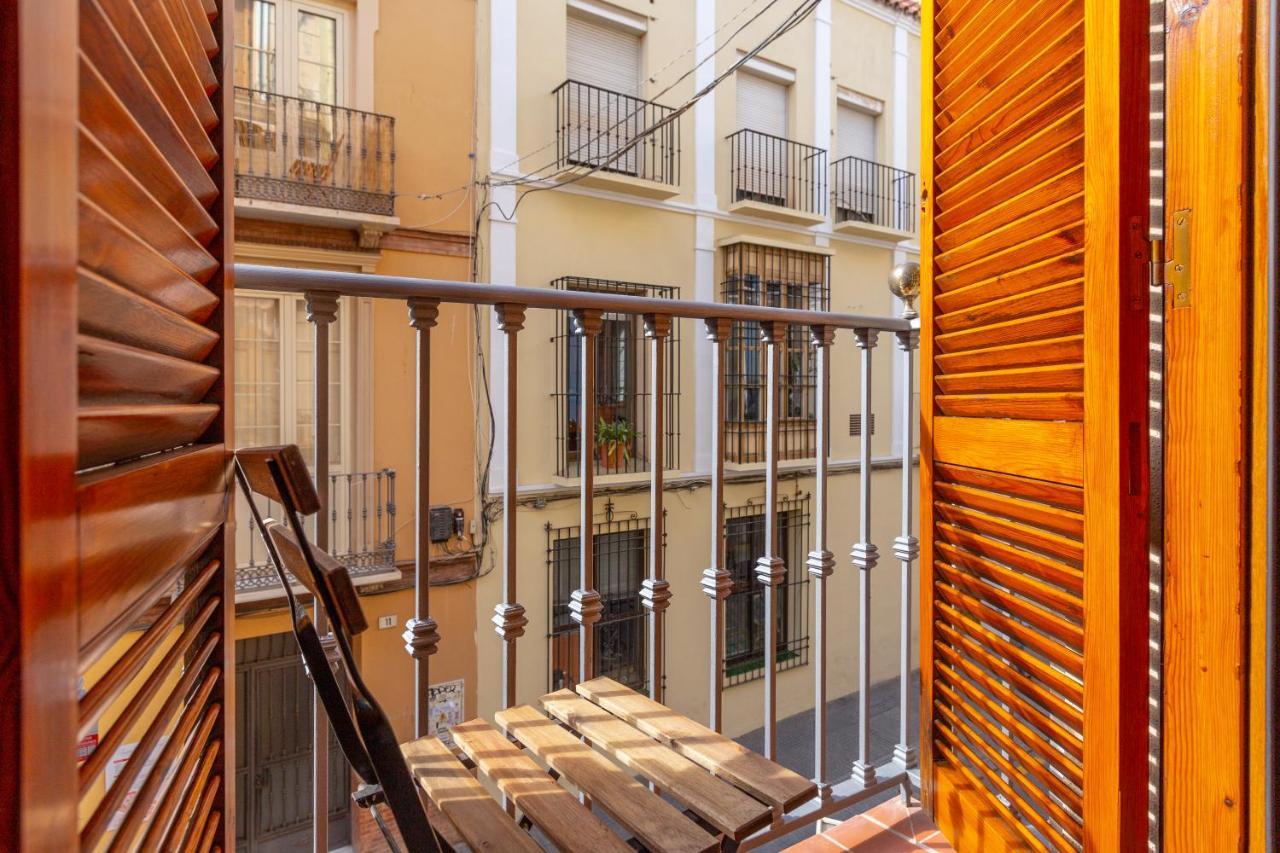 Bright Apartment With Patio And Balconies In The Center Málaga Buitenkant foto